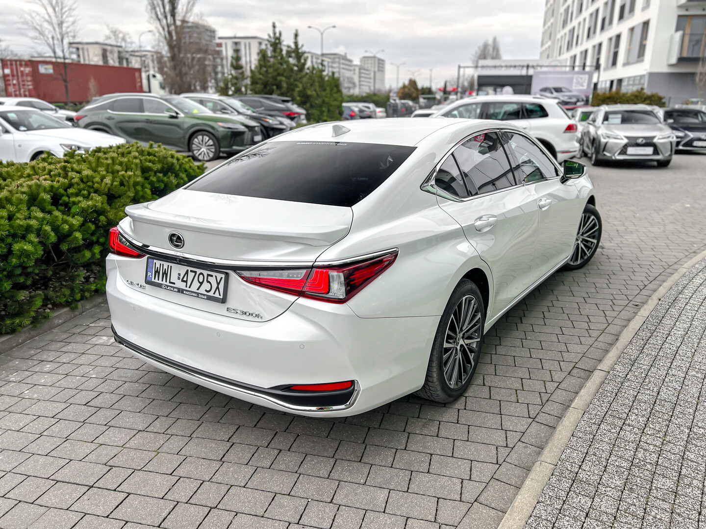 Lexus ES