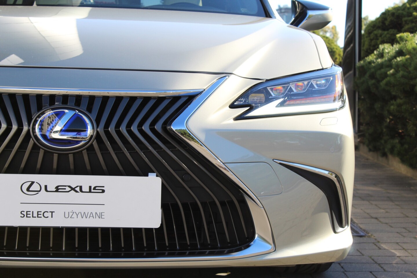 Lexus ES