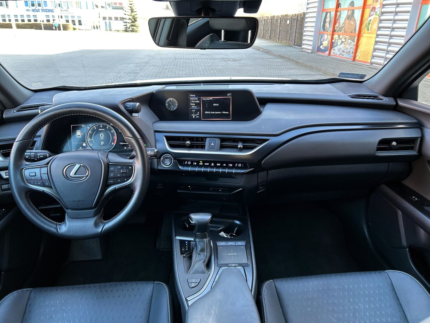 Lexus UX