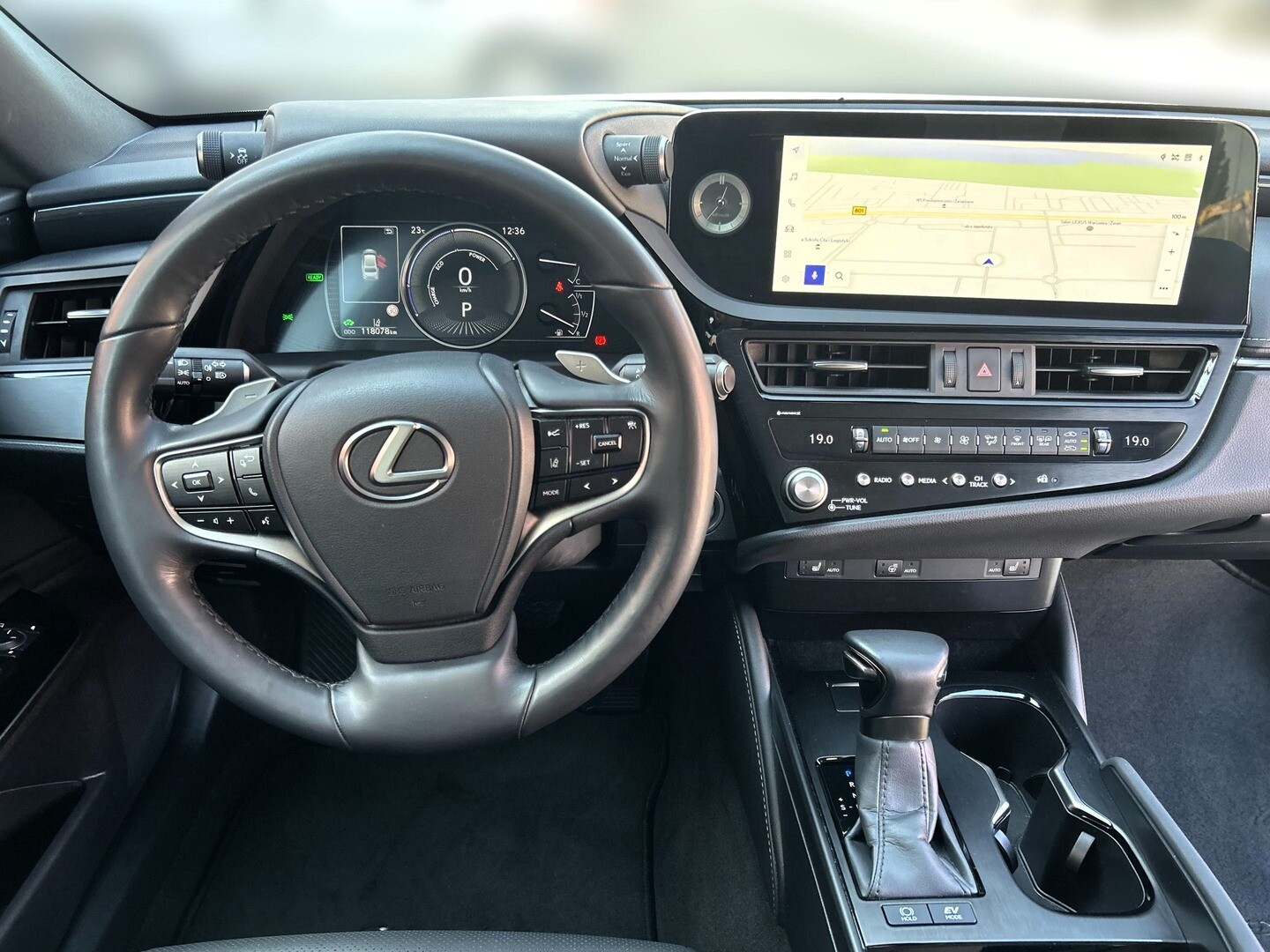 Lexus ES