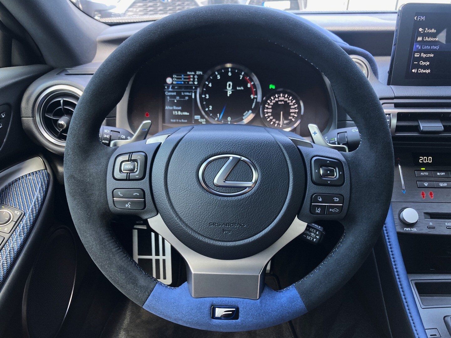 Lexus RC