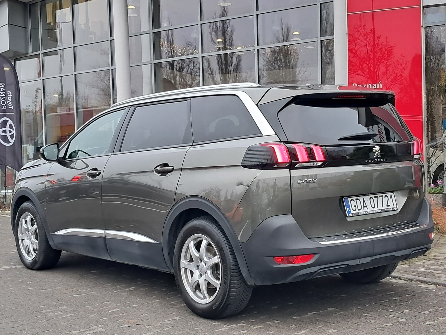 Peugeot 5008