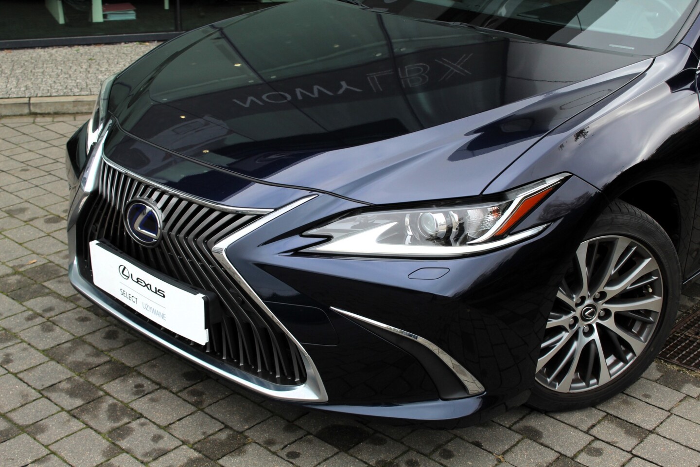 Lexus ES