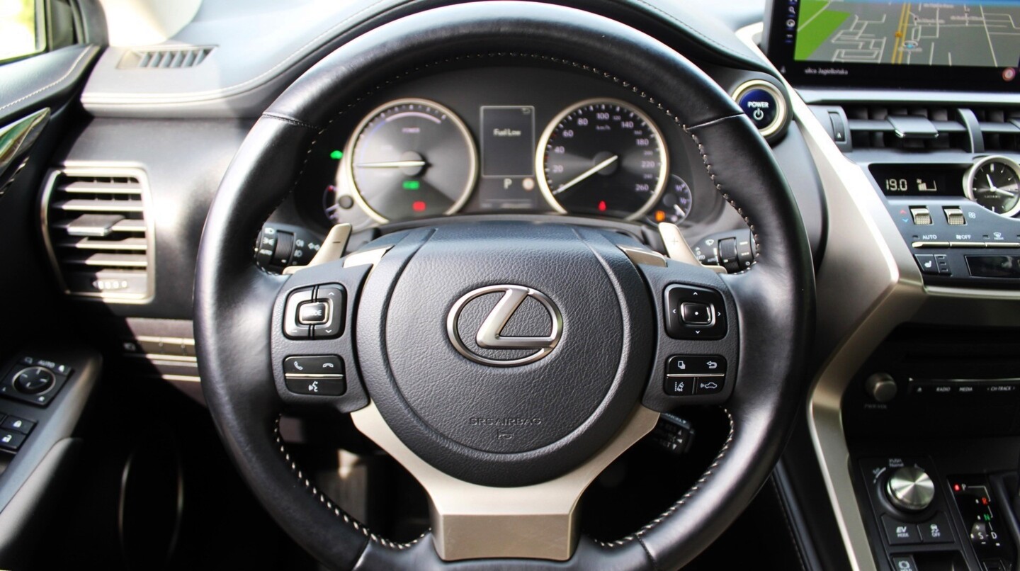 Lexus NX
