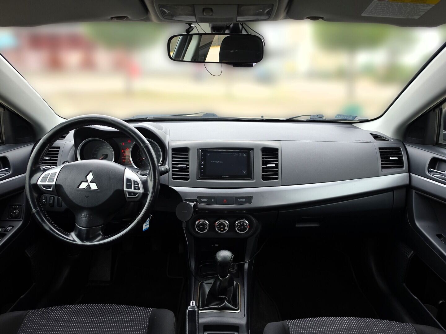 Mitsubishi Lancer