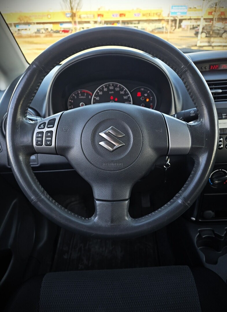 Suzuki SX4