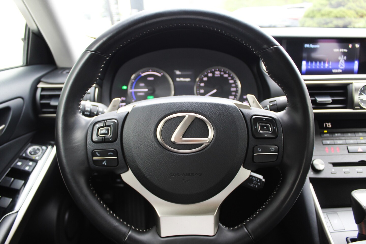 Lexus IS