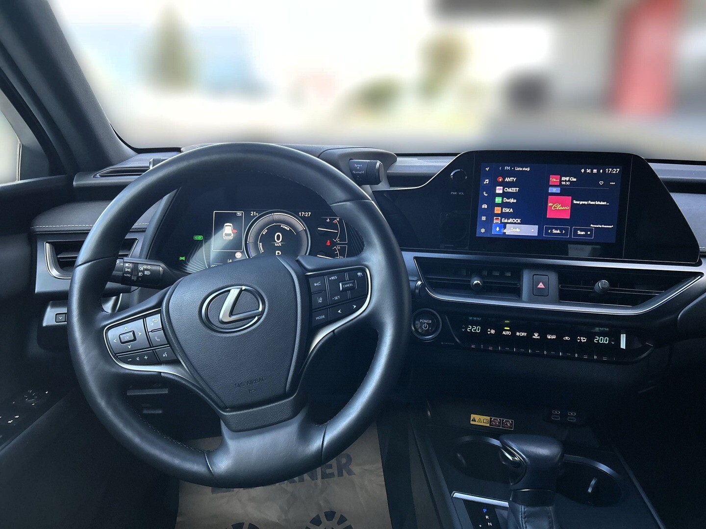 Lexus UX